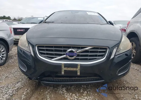 2013 Volvo S60 T5/T5 Platinum/T5 Premier/T5 Premier Plus из США, поврежденный, VIN YV1612FS6D2229587